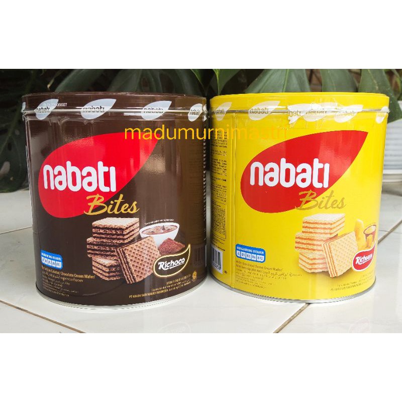 Wafer nabati kaleng cokelat / coklat, keju harga grosir. expired masih lama