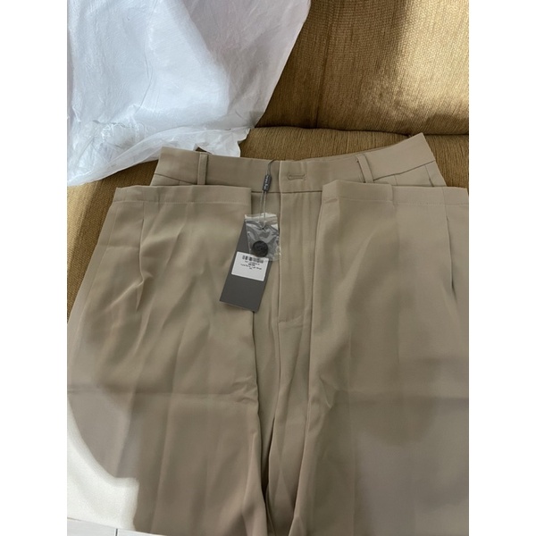 yuna pants light beige benang jarum