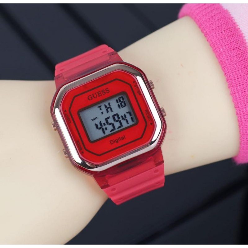 best seller terbaru jam digital tangan wanita Guess kotak SL-0700SAX rubber diameter 3,5cm model AC
