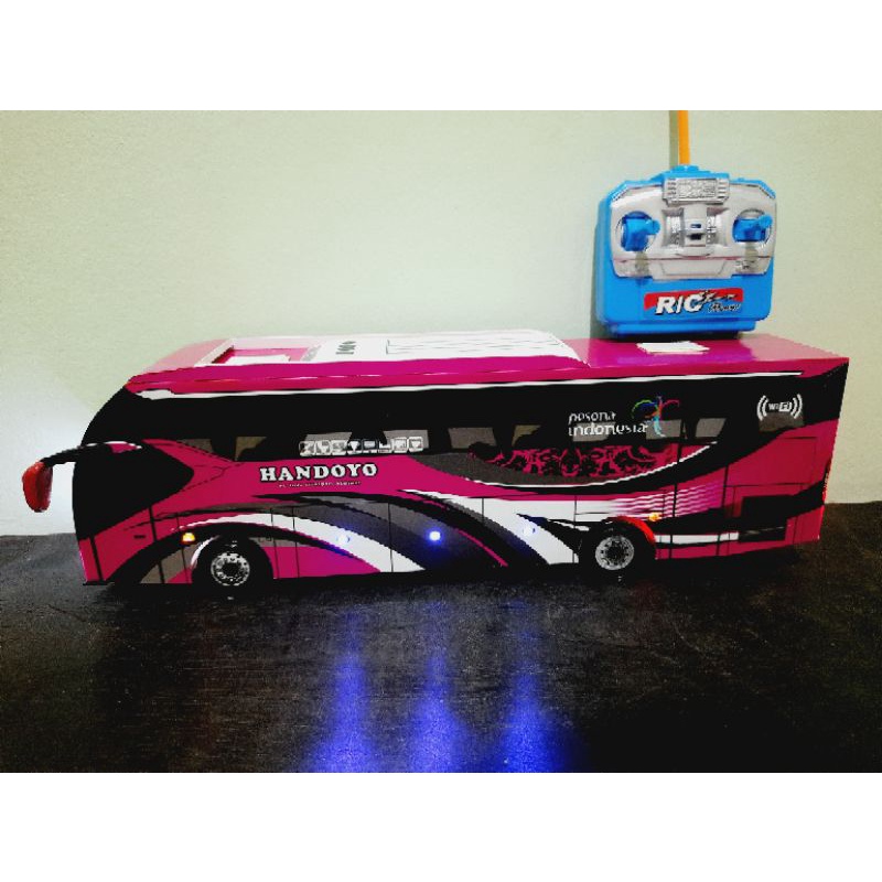 Miniatur bus RC Handoyo ( Remote Control ) DETIL RAPIH FULL TELOLET FULL STROBO FULL LED