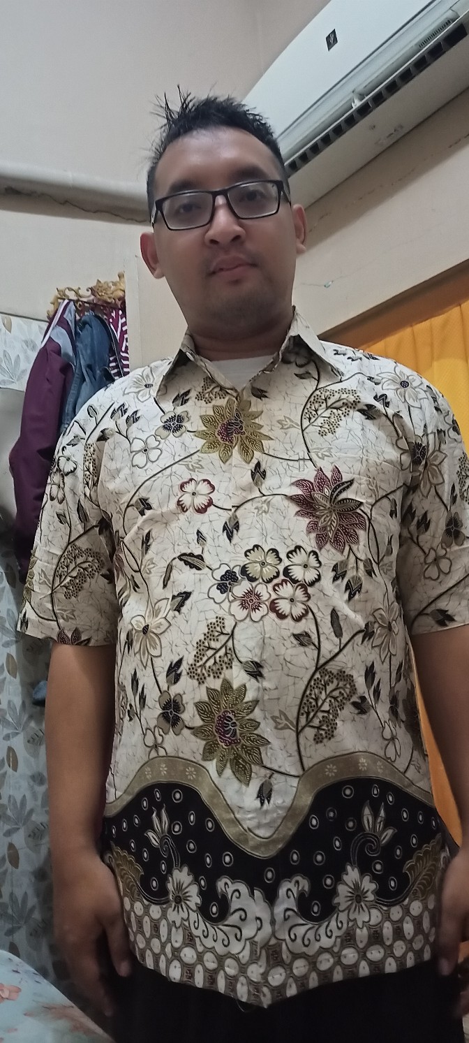 Kembang Rambat Pendek Kemeja Batik Pria Full Furing Bahan Katun Cabut Primisima
