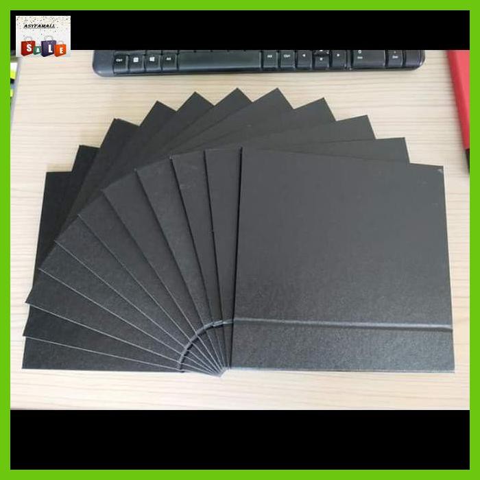

DOCUMENTO- TATAKAN KALENDER MEJA 21X15 - HITAM -ASLIII.