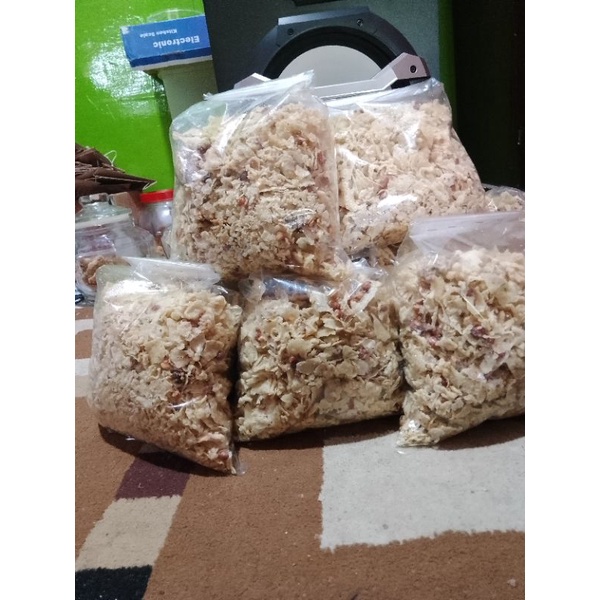 

remukan peyek kacang