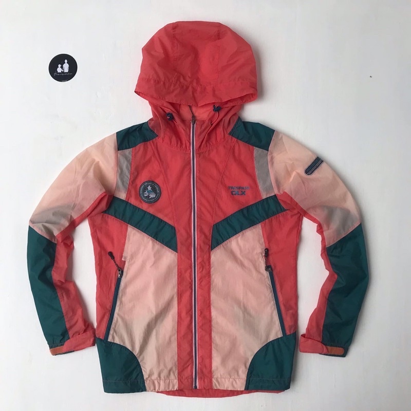 Jaket Tipis tresspas