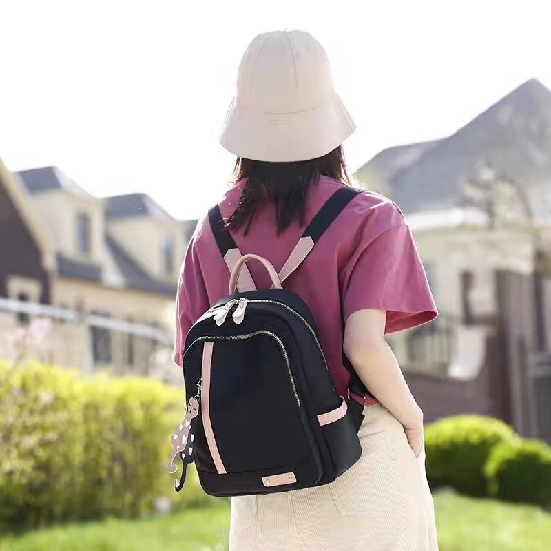 Tas Ransel Wanita Import Free Gantungan Kucing Lucu OS422022 Backpack - Anti Air