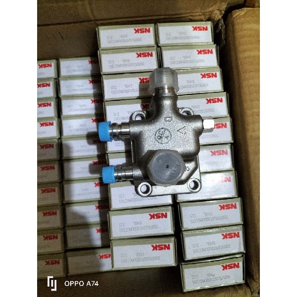 valve valev kompresor Toyota kijang 7k tutup atas compresor AC mobil