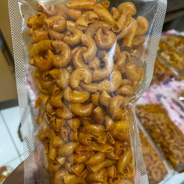 

MAKARONI MANG ADE