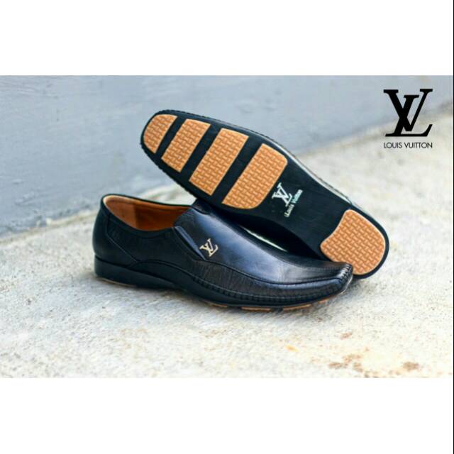 SEPATU PANTOFEL LOUIS VUITTON KULIT