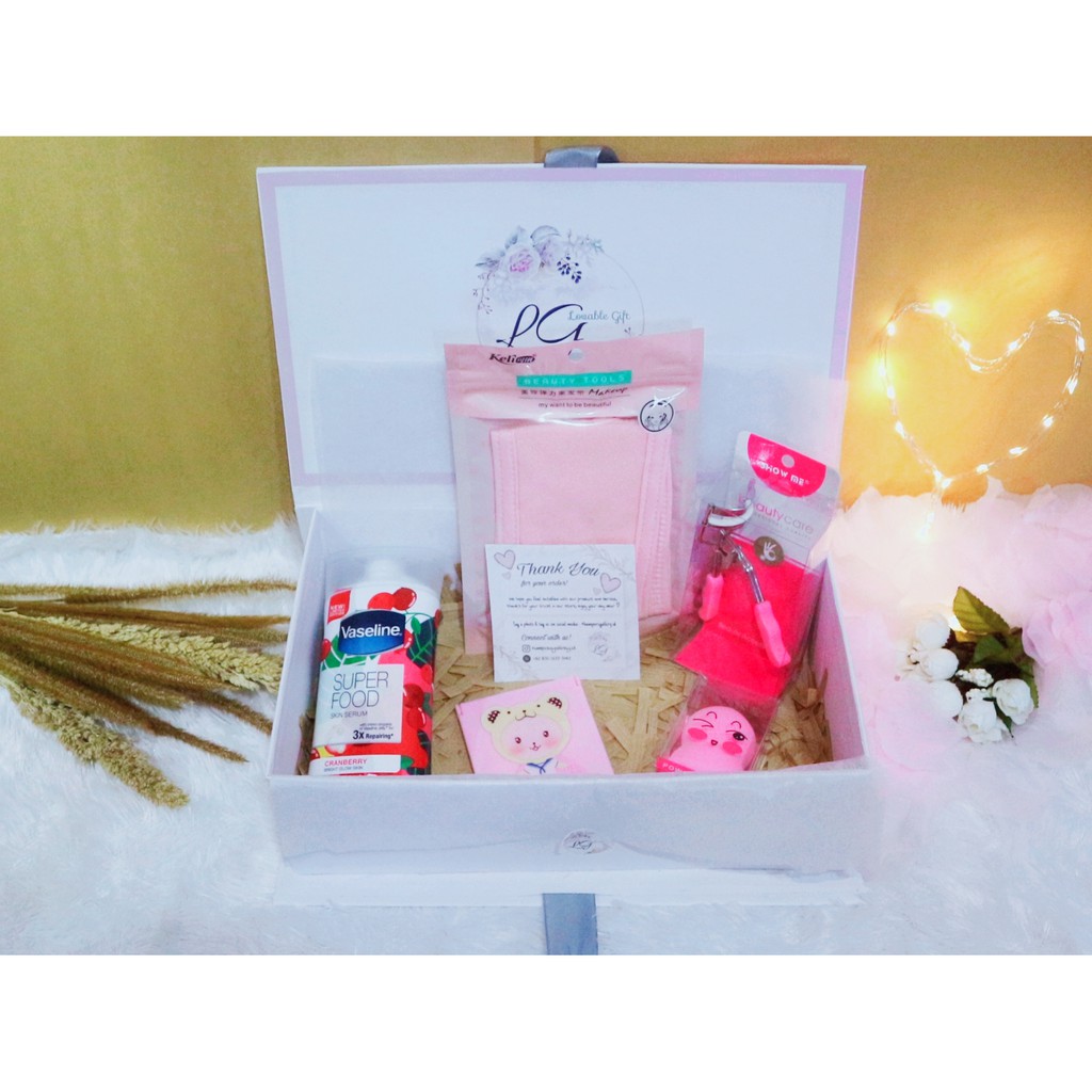 

HAMPERS BOX / GIRLS BEAUTY (PAKET A) / PREMIUM BOX / KADO ULANG TAHUN / KADO WISUDA / HAMPERS MURAH
