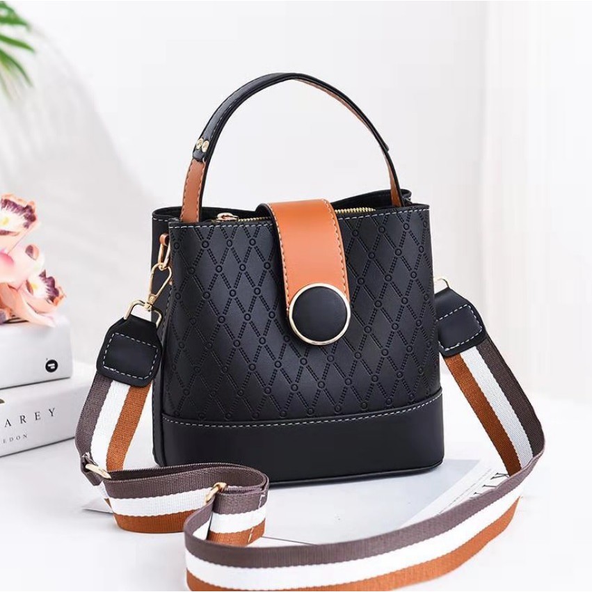 TFT AX9813 AX383 E229 E414 TAS IMPORT TAS SELEMPANG WANITA BERMOTIF CANTIK TAS FASHION