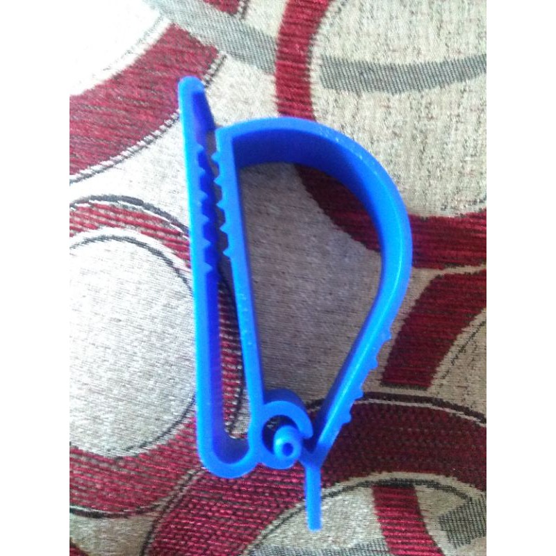 Gantungan helm proyek safety