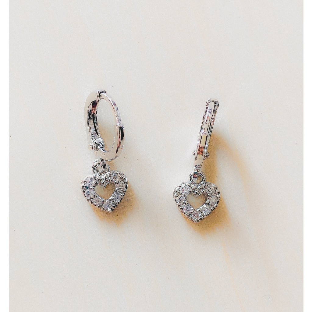 Anting Wanita / Anak Model Hati Zirconia Silver Xuping