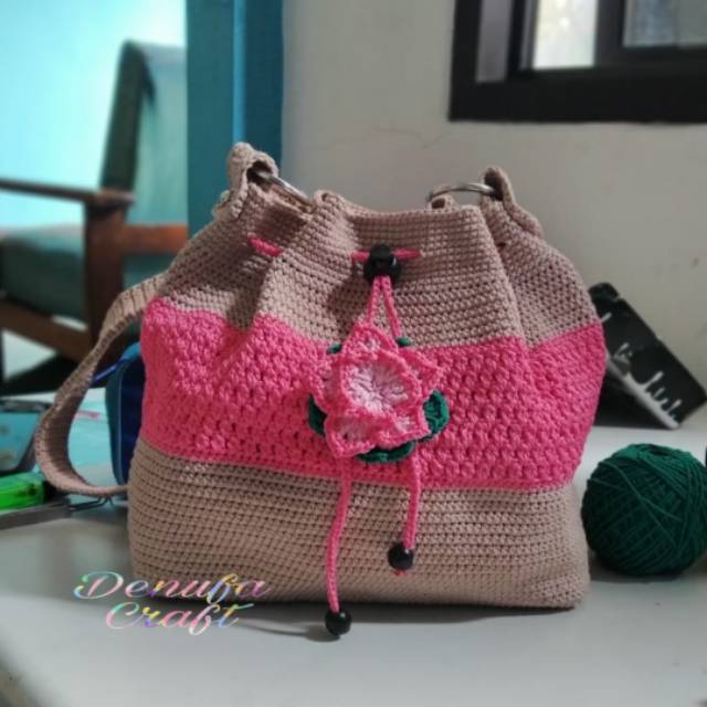 PO Tas Rajut Bunga Lotus