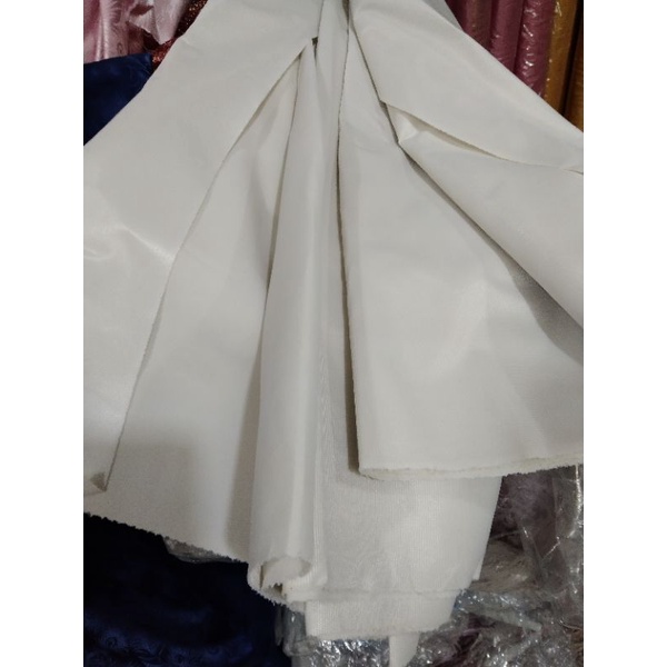 kain bahan bludru kabulon kain lapisan kotak perhiasan /bahan peci/kain bludru wisuda lapisan toga / baju Adat / kain aplikasi meteran