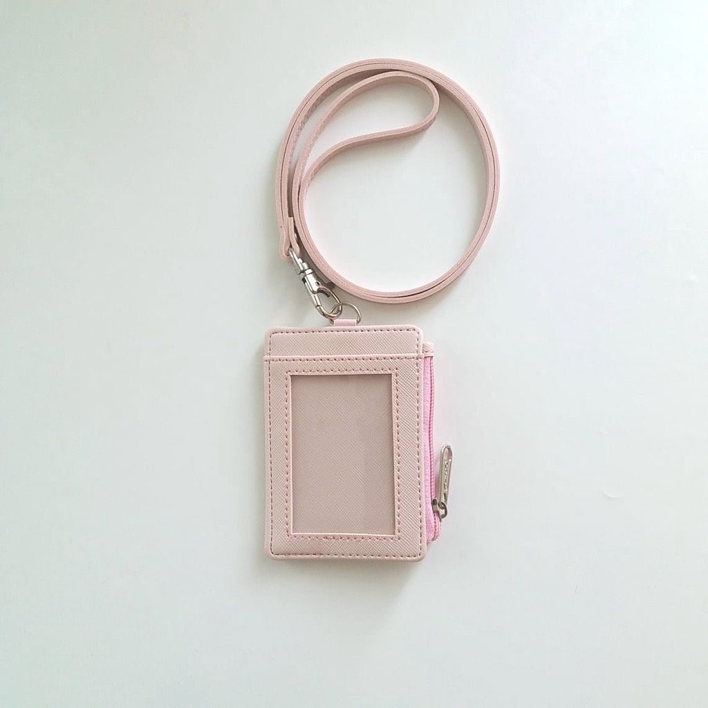 

Lanyard Flashee Seleting ID Card Holder Zipper Kulit Termurah PU Leather Lanyard Name Tag ID Card Warna Pink Muda