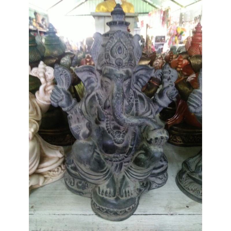 Patung Dewa Ganesha warna Batu