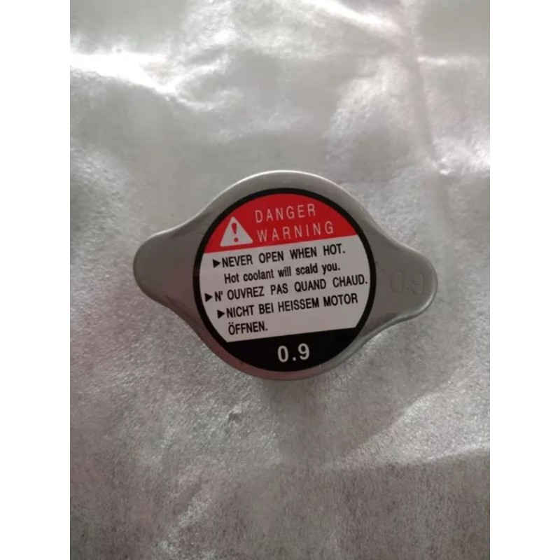 tutup radiator tutup air radiator cap Honda vario-vario125-vario150-cbr150-cb150r