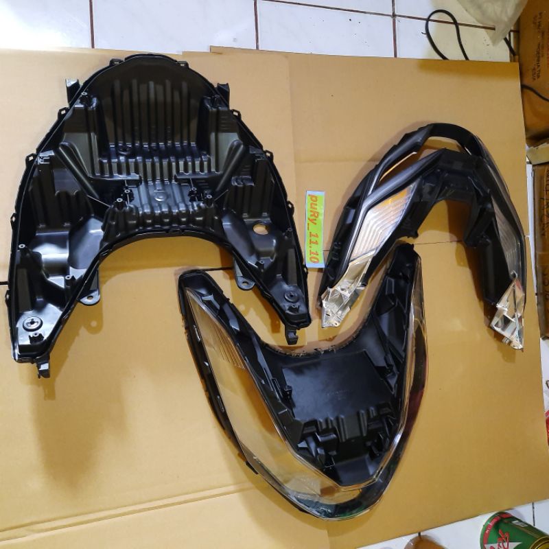 BATOK MIKA REFLEKTOR HONDA PCX 160 CC HITAM 2021 UP ORI