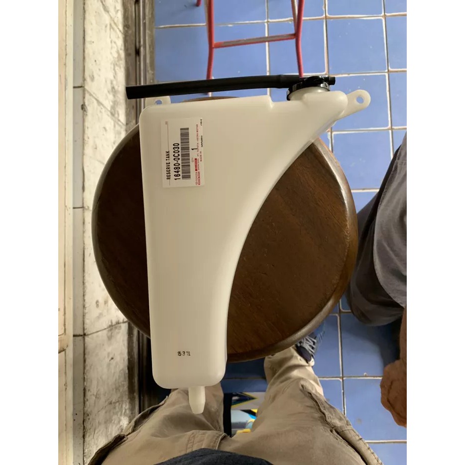 ORI Botol Tabung Tangki Tengki Cadangan Air Radiator Innova Bensin 2010 2011 2012 2013 2014 Tutup Ka