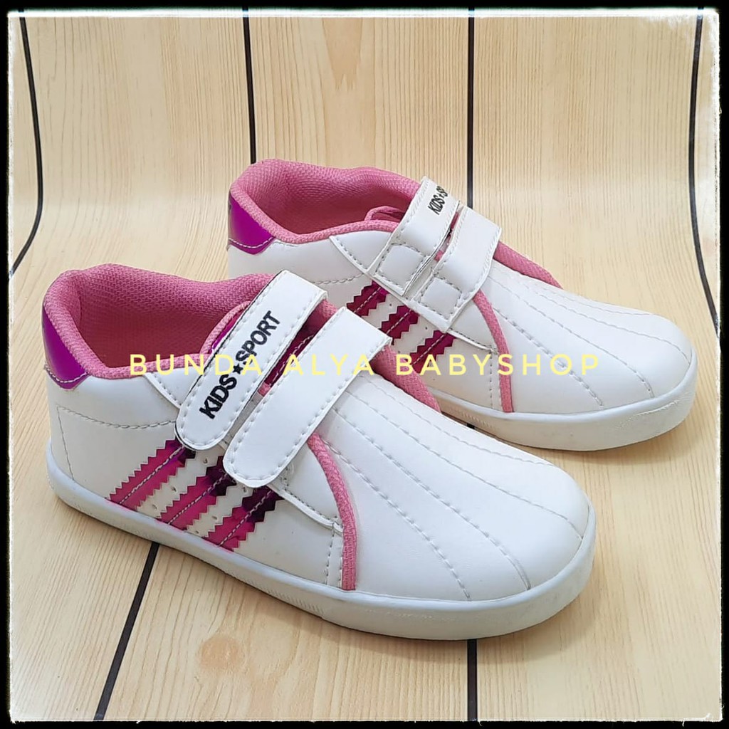 Sepatu Anak Perempuan Usia 6 7 Tahun PUTIH FANTA Size 34 - Sepatu Anak Cewek Sporty Sneakers