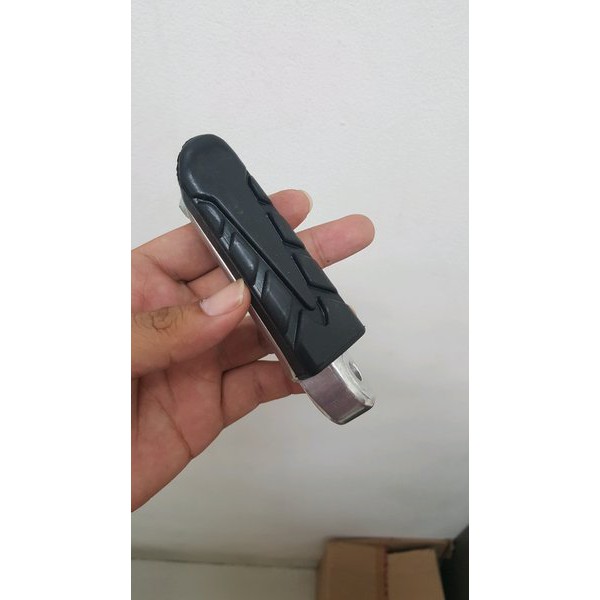 Karet footstep depan Kiri CB150R CB 150 R new ori AHM