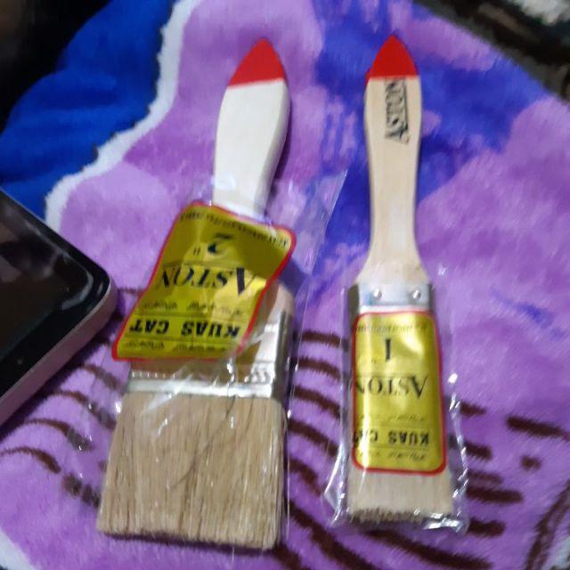  Kuas  Cat  SATUAN Ukuran  1 1 5 2 2 5 3 4  Inch  Paint Brush 