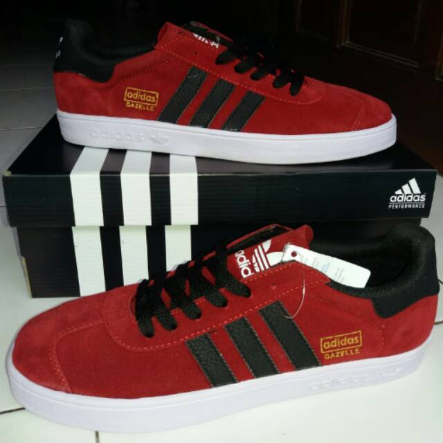 Sepatu Adidas Gazelle merah/hitam