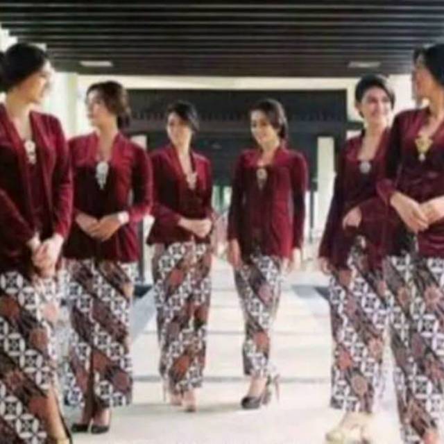 [1set] Kebaya + Rok Plisket, Motif dan Warna Lengkap