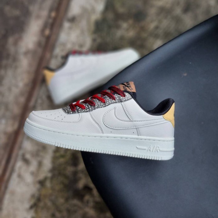 Sepatu Nike Air Force 1 Fossil