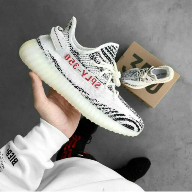 harga adidas yeezy boost 350 v2 zebra