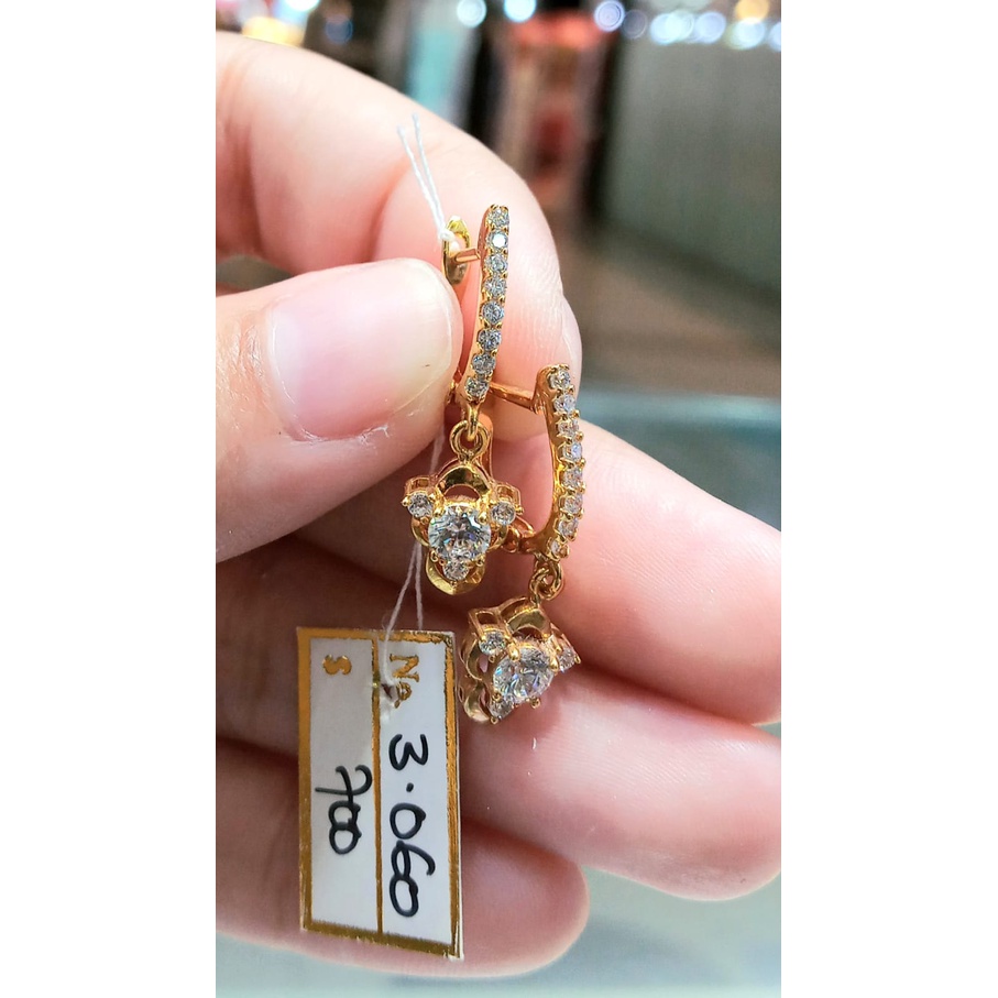 Anting Emas Jepit Fashion Zircon Kadar 70% 3.06 Gram
