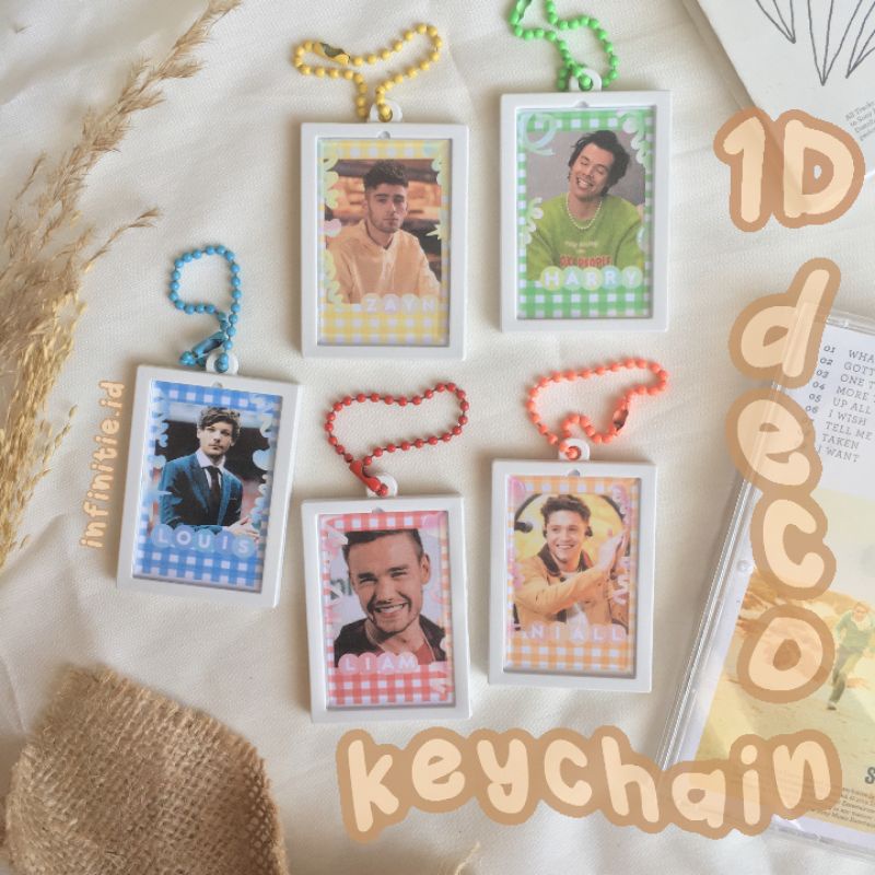 one direction deco keychain