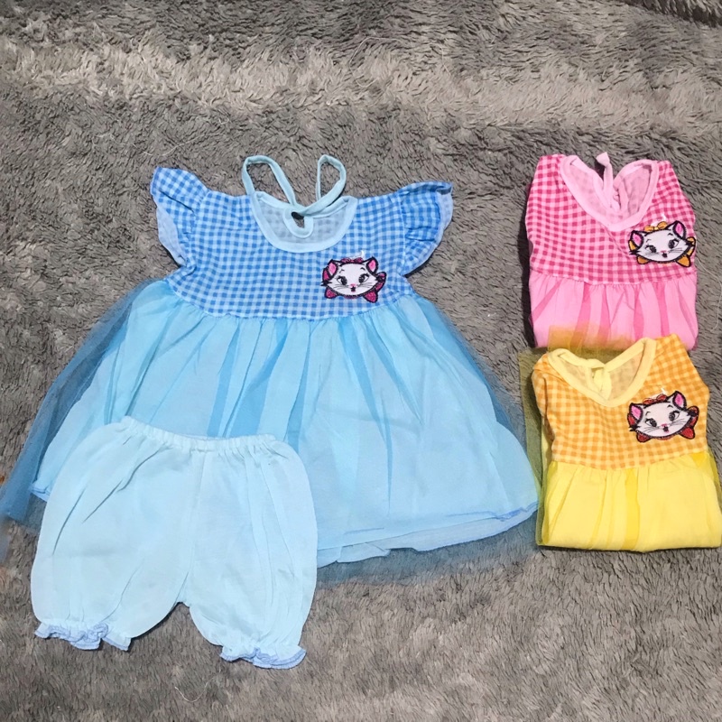 Setelan Dress Tutu Bayi dengan Celana