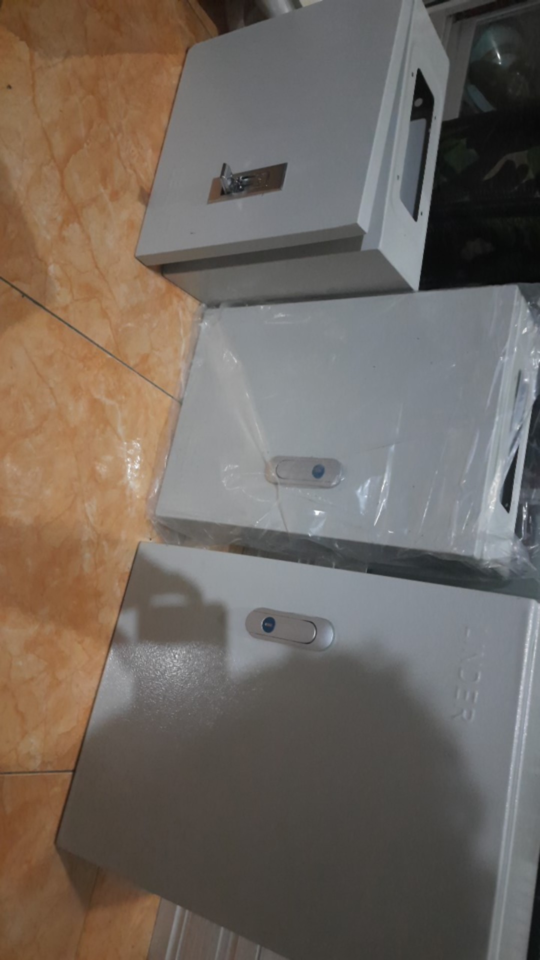 Panel Box 25x35x12 Linder / Panel Box Instalasi Listrik