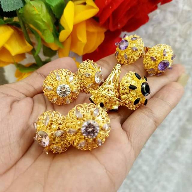 Subeng / anting Ukir Bali