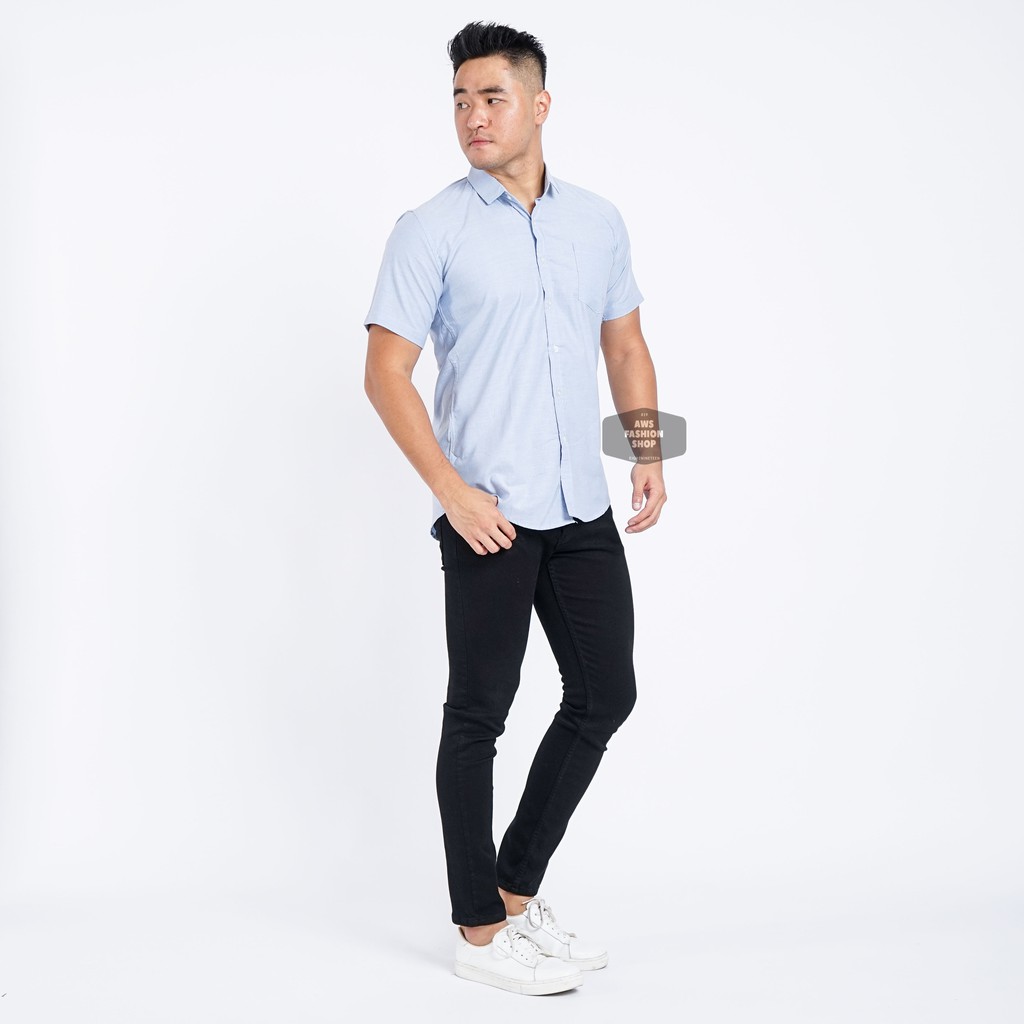 Baju Kemeja Pria Lengan Pendek Warna Biru Muda Soft Blue Biru Langit Oxford Casual Slimfit Cowok