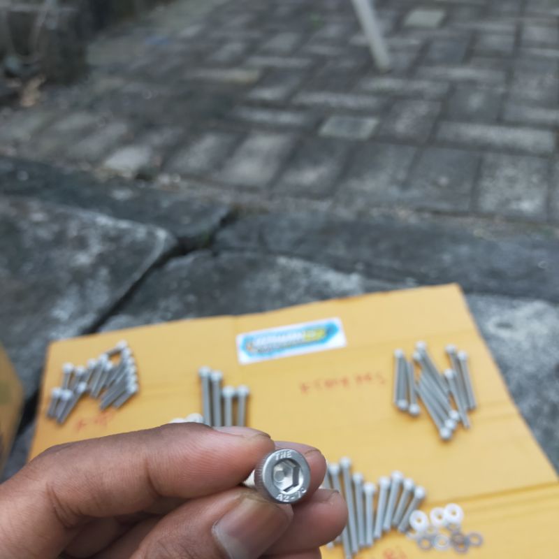 Baut L stenlis Tiger stainless full mesin set Cb GL MP Tiger baut L Pangkon mesin stainless belakang tiger MP Cb