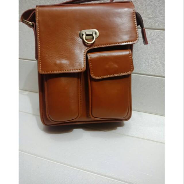 Tas slempang pull up pria  asli kulit garut