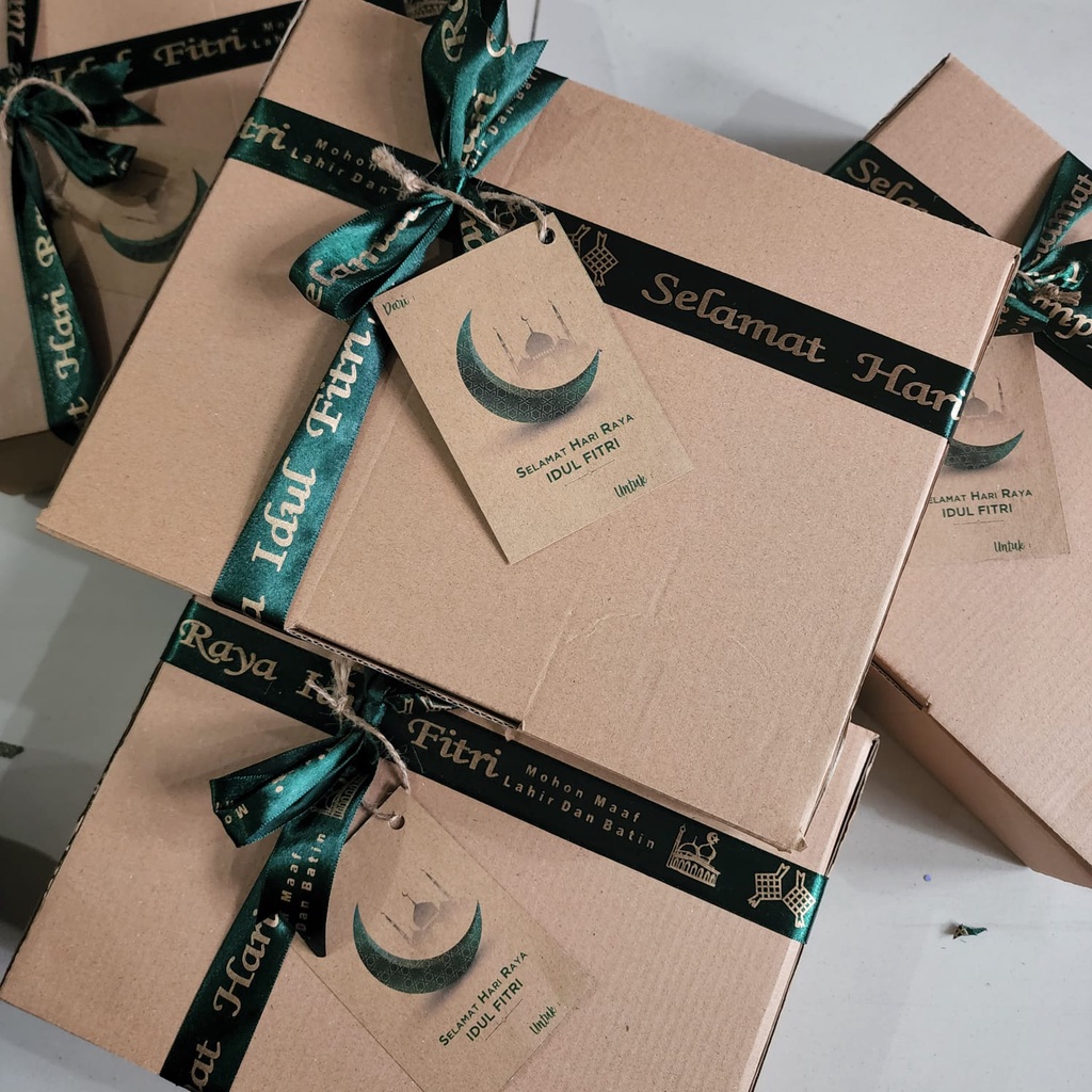 Paket Hampers Lebaran Murah Kado Idul Fitri Kekinian Parcel Ramadan Mewah Gratis Box dan Kartu Ucapan Minal Aidin Wal Faizin Satin 3.5 meter