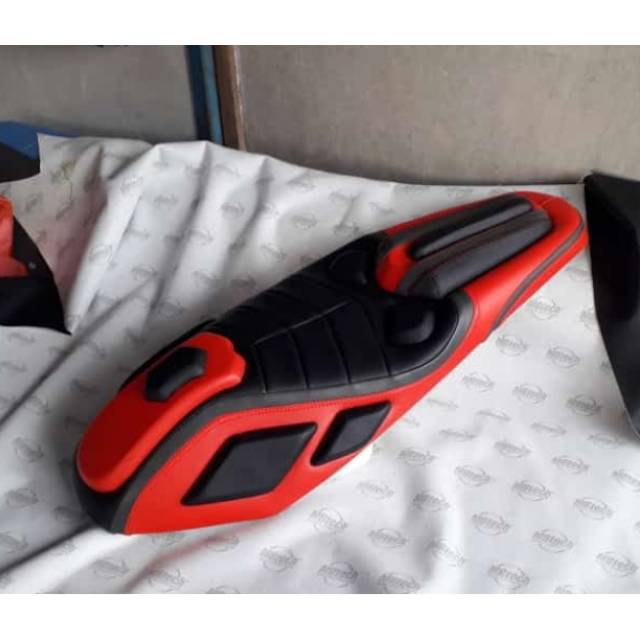 Jok vario 150 MBtech - Jok honda Vario 125 Led full Mbtech - Jok motor Vario 125 led 150 tinggal pas