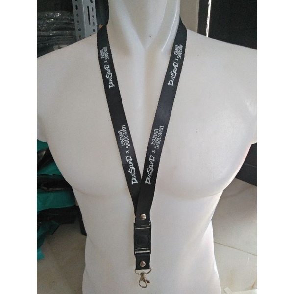 

lanyard DeadSquaD X ISYANA SARASWATI band gantungan kunci band metal / tali lanyard band gantungan leher name tag id card / pods