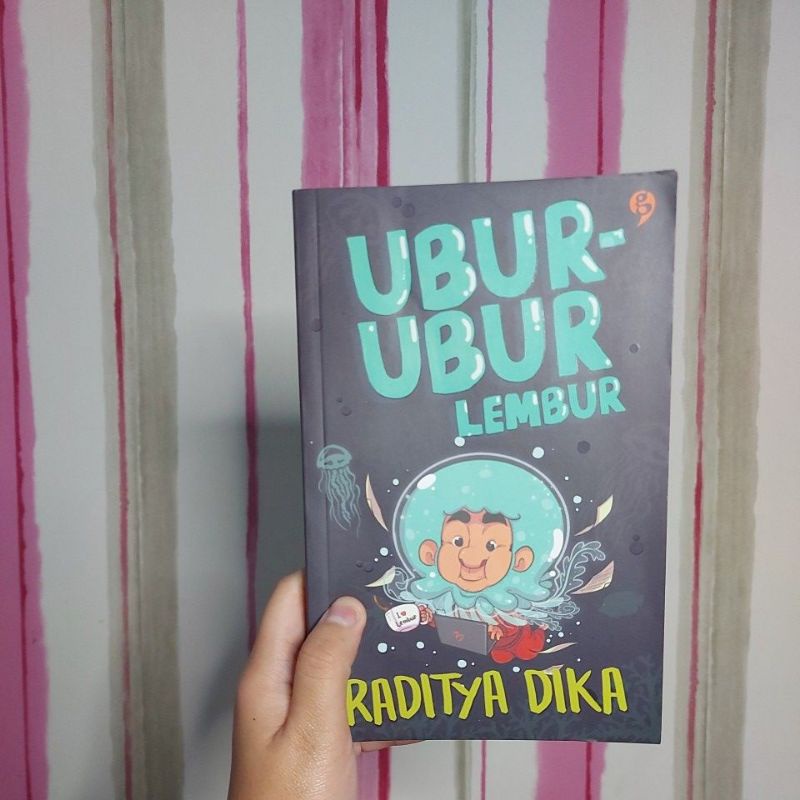 Jual Buku Ubur-ubur Lembur Raditya Dika | Shopee Indonesia