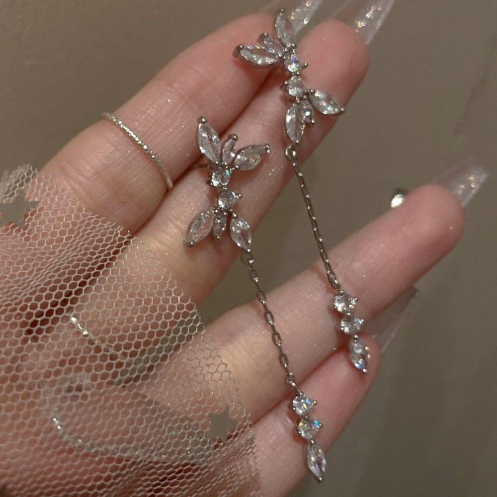 Agustinina Anting Rumbai Panjang Elegan Manis Perhiasan Fashion Berlian Imitasi Hadiah Indah Wanita Ear Studs