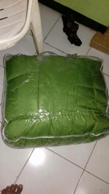 Promo Aneka 1set Bedcover 2 Warna Bolak Balik !!