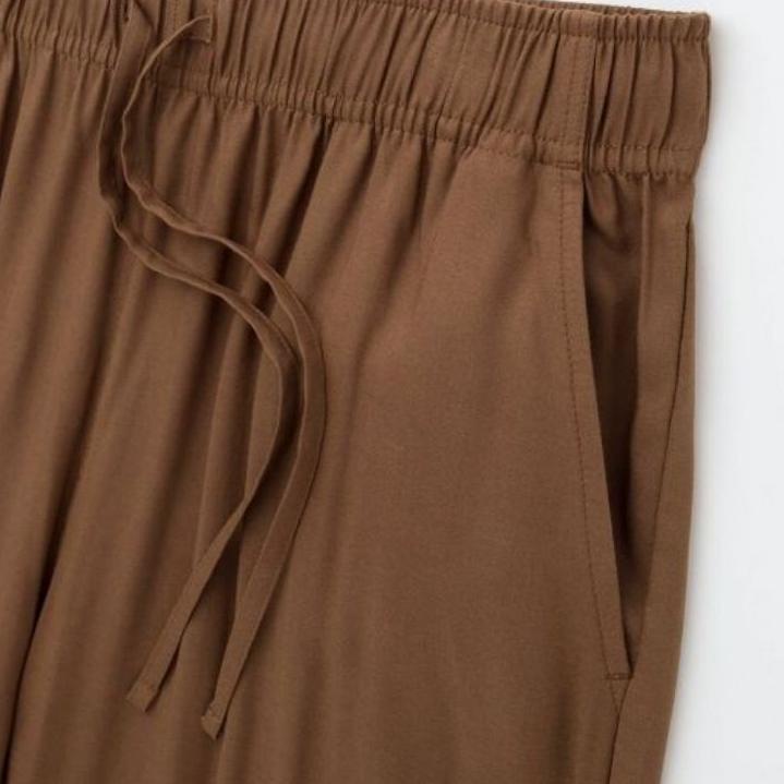 Terbaru.. SHORT PANTS // CELANA PENDEK WANITA KULOT RAYON PREMIUM 7/8 STANDART ~ JUMBO // DIJAMIN AD