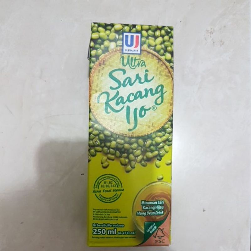 

sari kacang ijo ultra 250ml