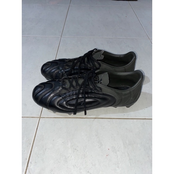 Sepatu Bola Specs Barricada Fuerza Pro