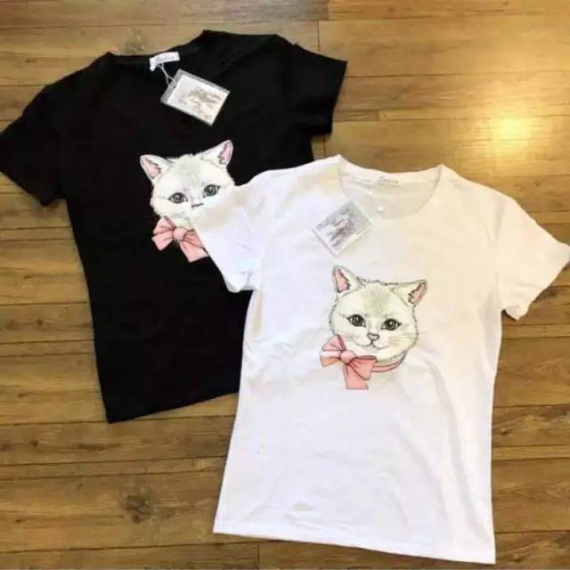 kaos wanita lengan pendek motif kucing tersedia 2 warna hitam dan putih