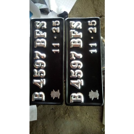 plat timbul motor