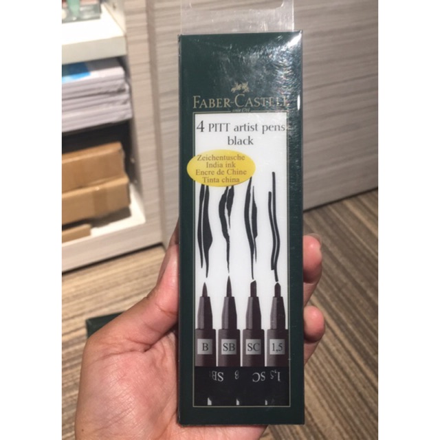

Pitt Artist Pen Black faber castell original.